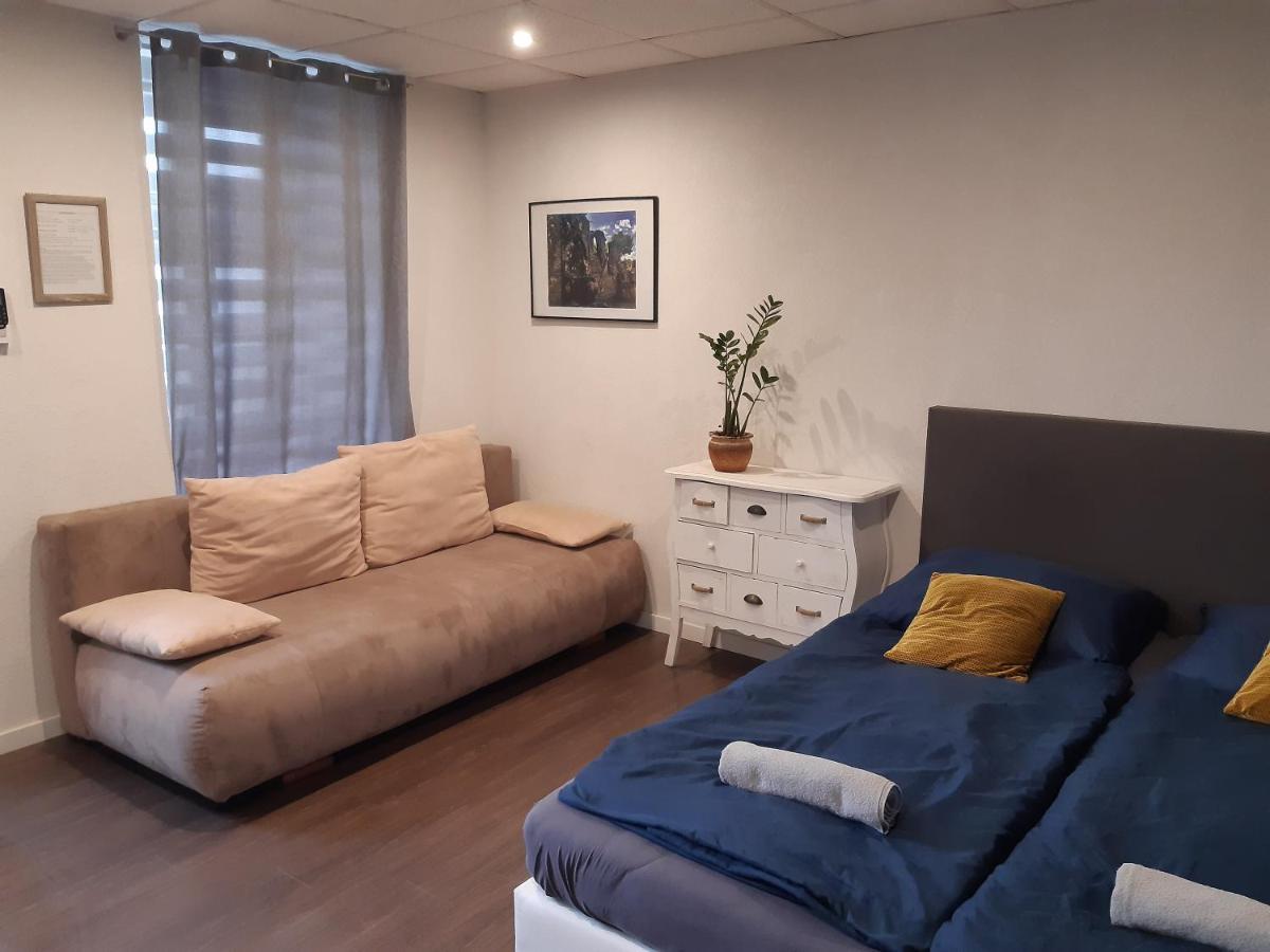 Ady Apartman Tata Extérieur photo
