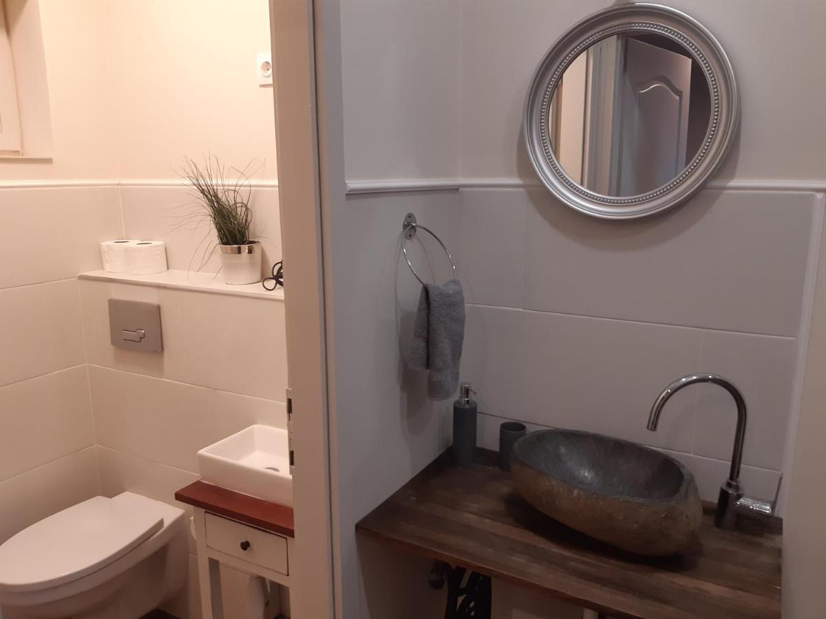 Ady Apartman Tata Extérieur photo